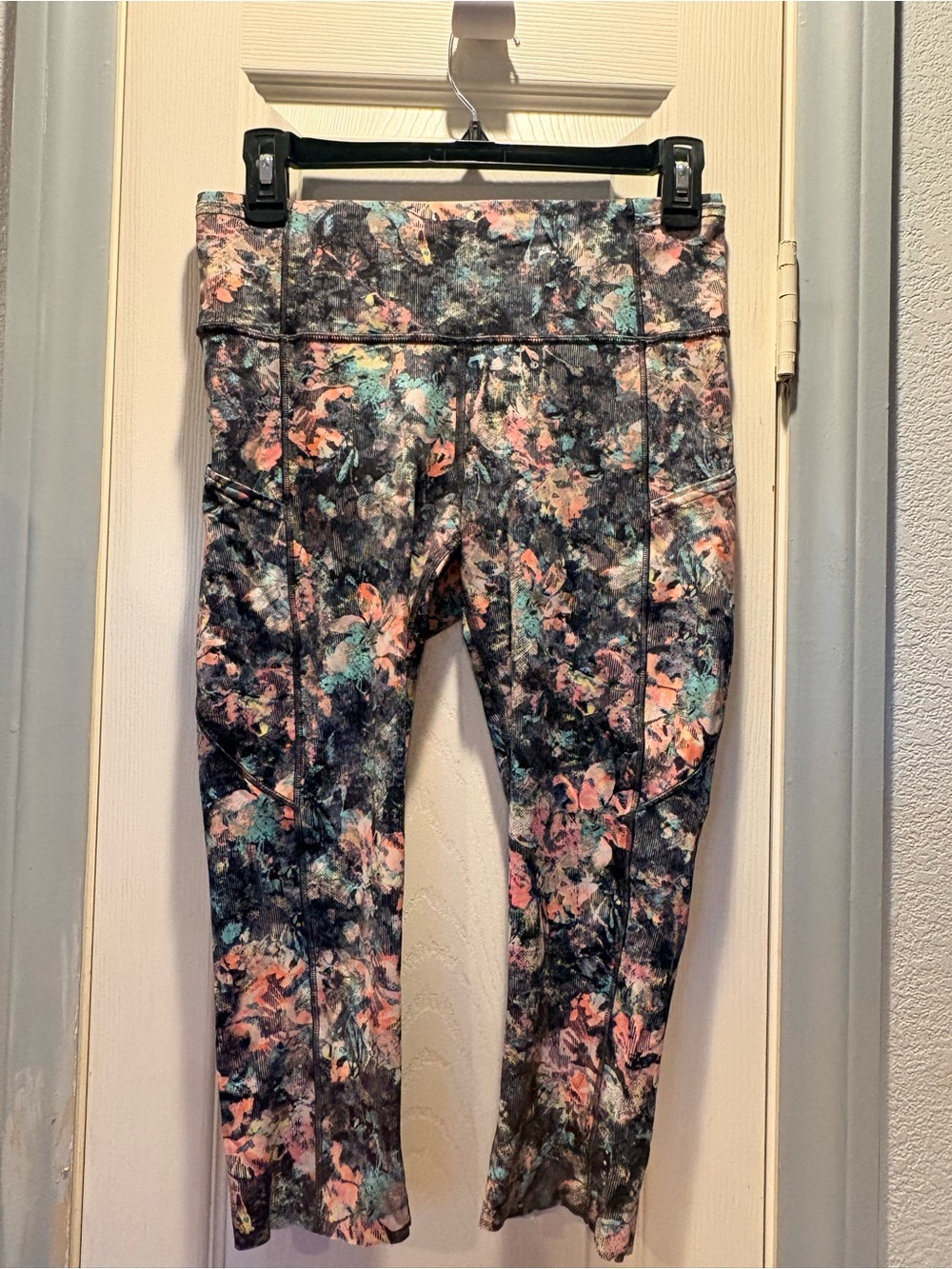 lululemon athletica Floral-Print Active Capris in Black, Pink & Teal